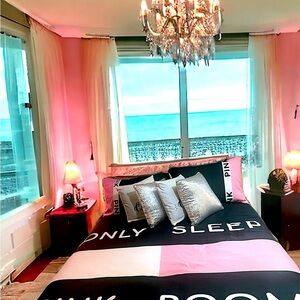 PINK Duvet Cover and 2 pillowcases Queen Size